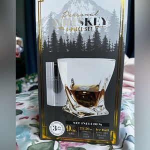 Personal 3 piece whiskey set